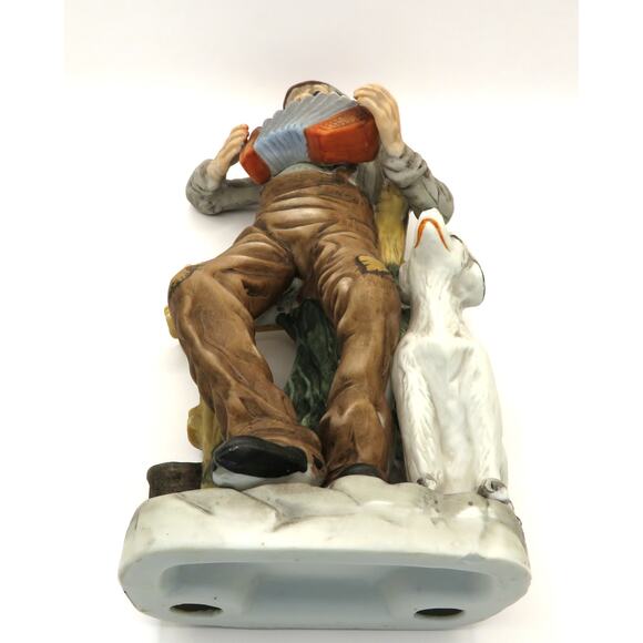 Vintage Hand Painted Porcelain Accordion Player Figurine & Dog Capodimonte Style - Picture 9 of 11